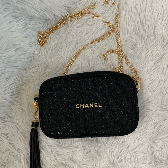 Chanel Crossbody Cosmetic Bag - Picture 11 of 14